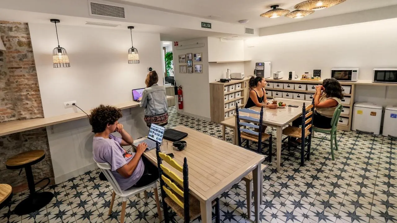 Veranera Hostel Estepona Espanha